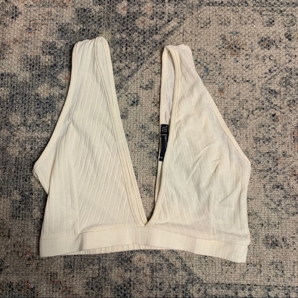 Pretty little think V neck bralet - Picture 3 of 4